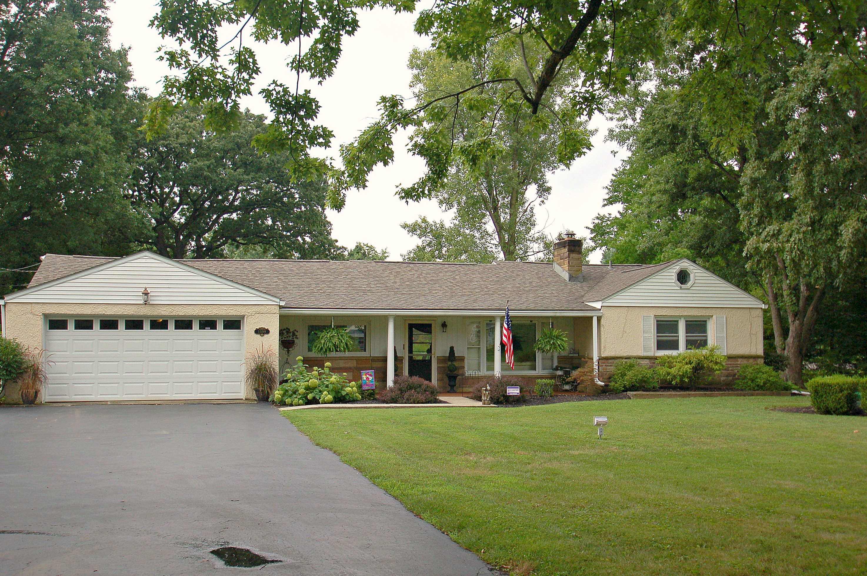 Sold! 1399 E Cooke Rd, Columbus OH 43224