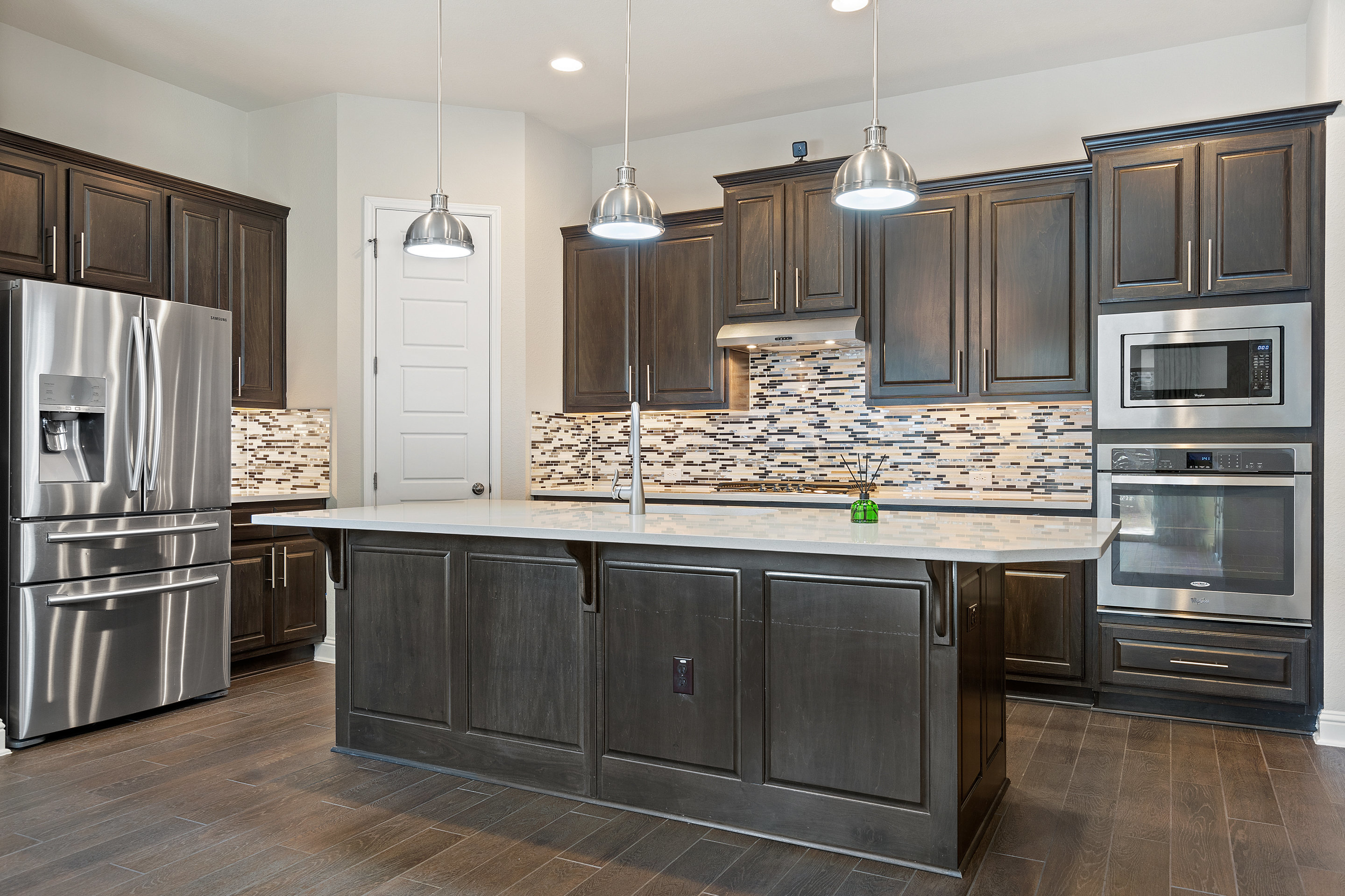 FreeStanding Condo, Austin, TX Convenience & 3 Rate!