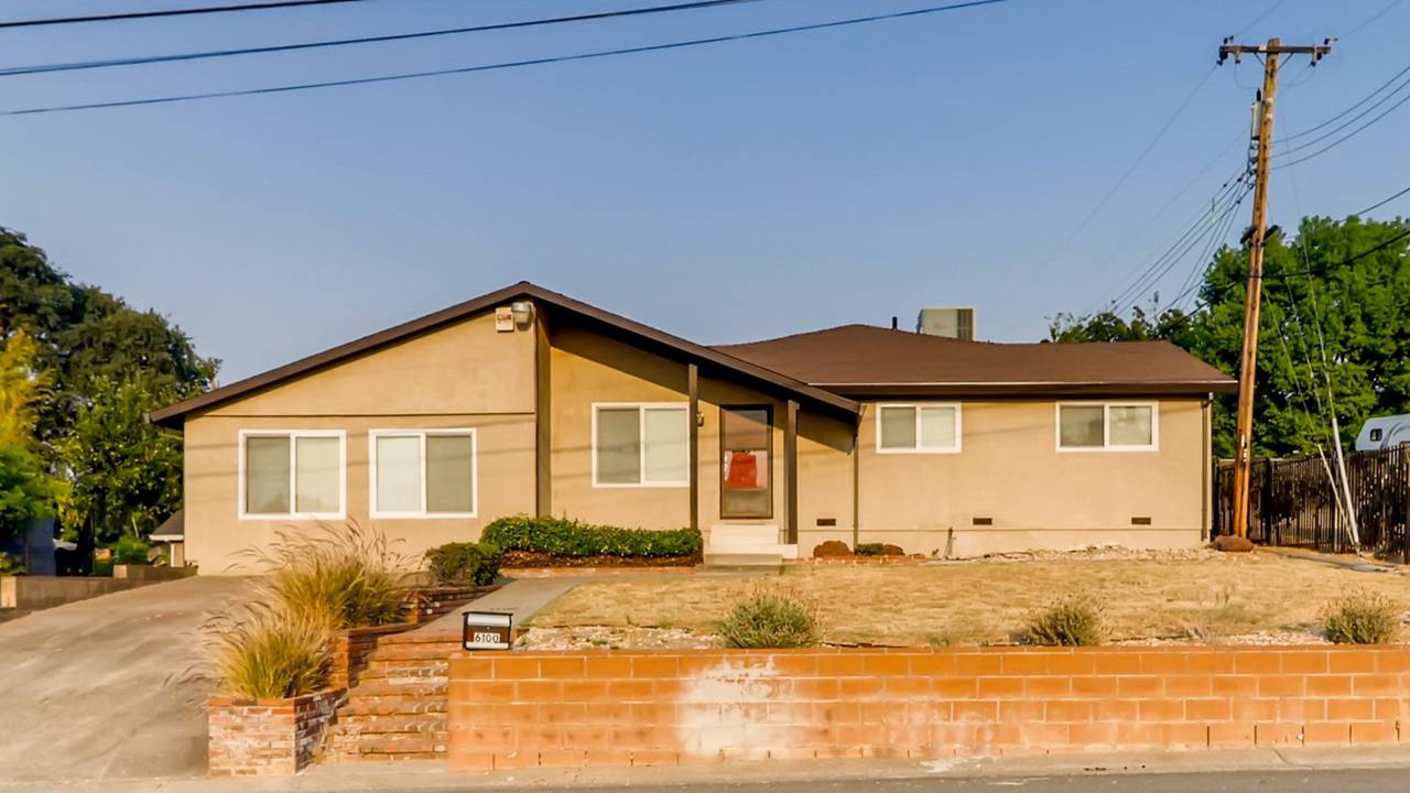 6100_Chestnut_Avenue_Orangevale_CA_-_Web_Quality_-_004_-_04_Exterior_Front.jpg
