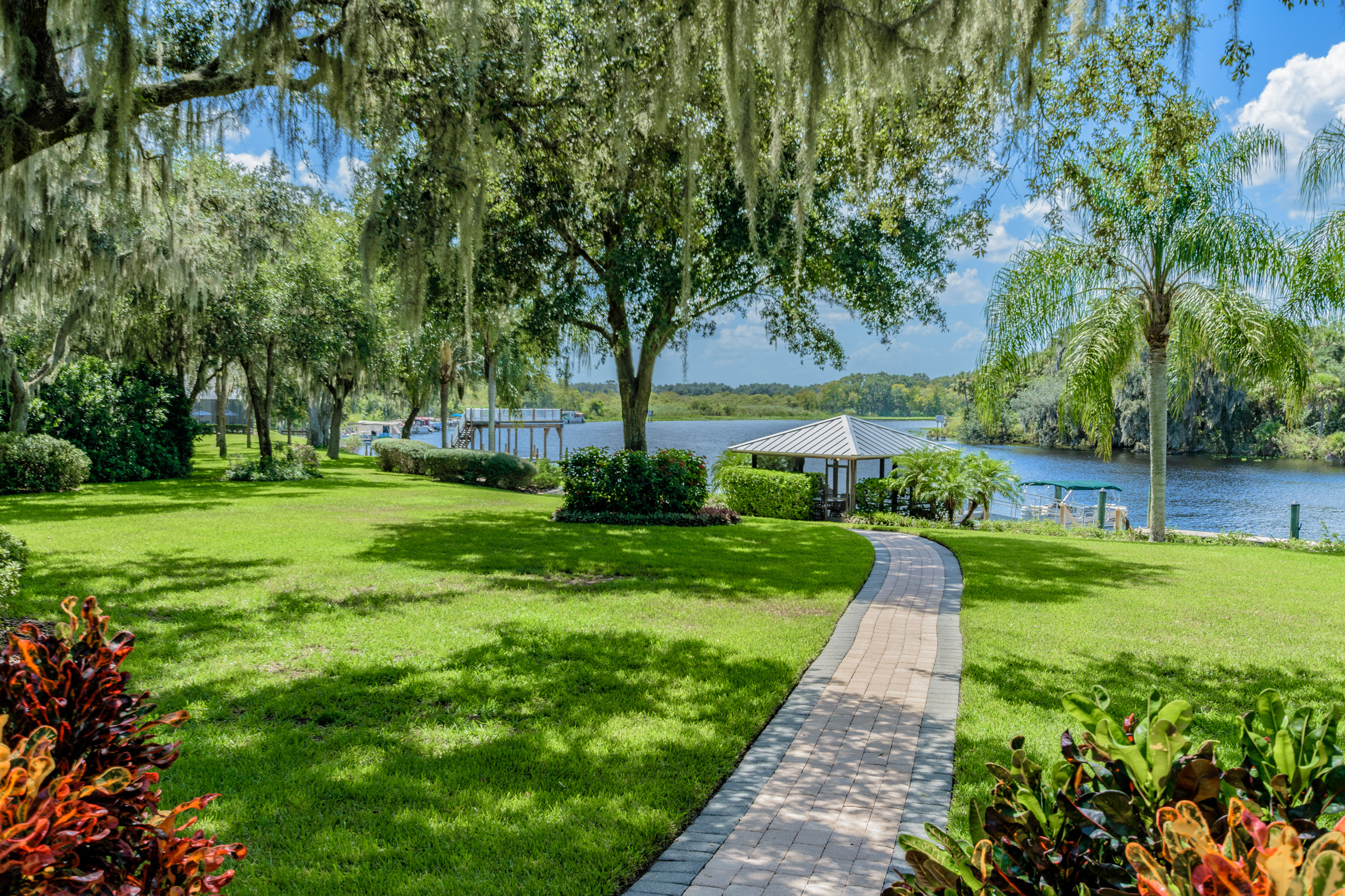 144 Fort Florida Rd, DeBary FL 32713 River Home For Sal