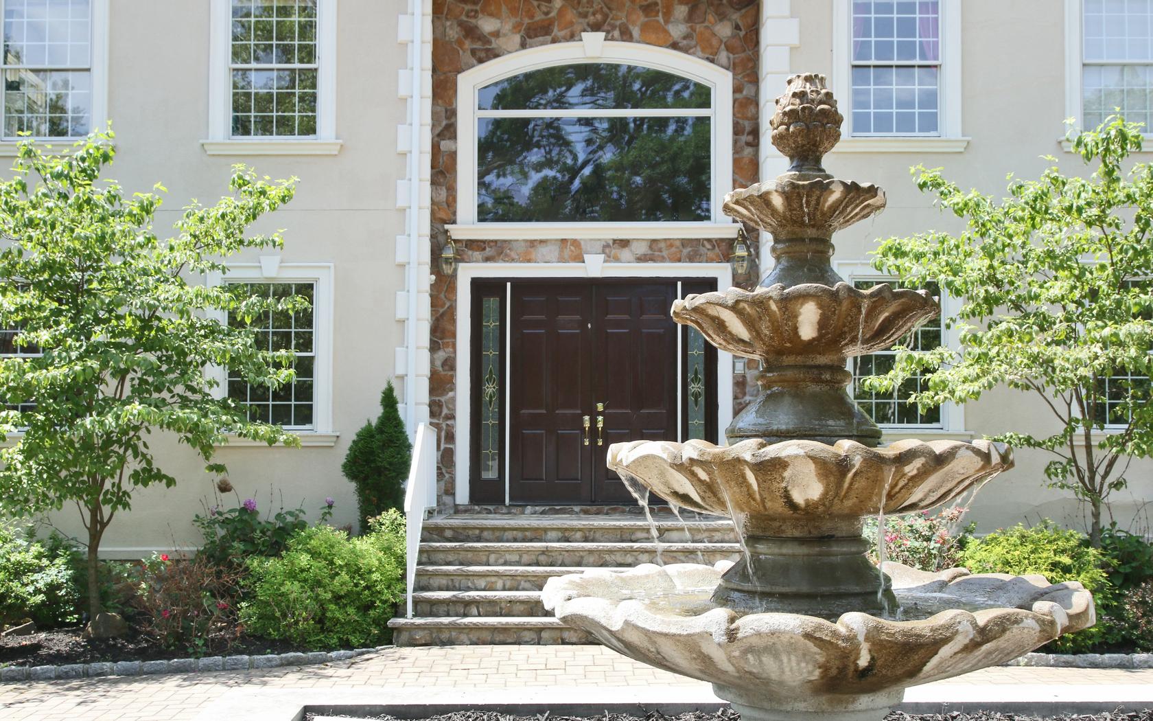 Luxury 4 Bedroom West Orange Home for Sale