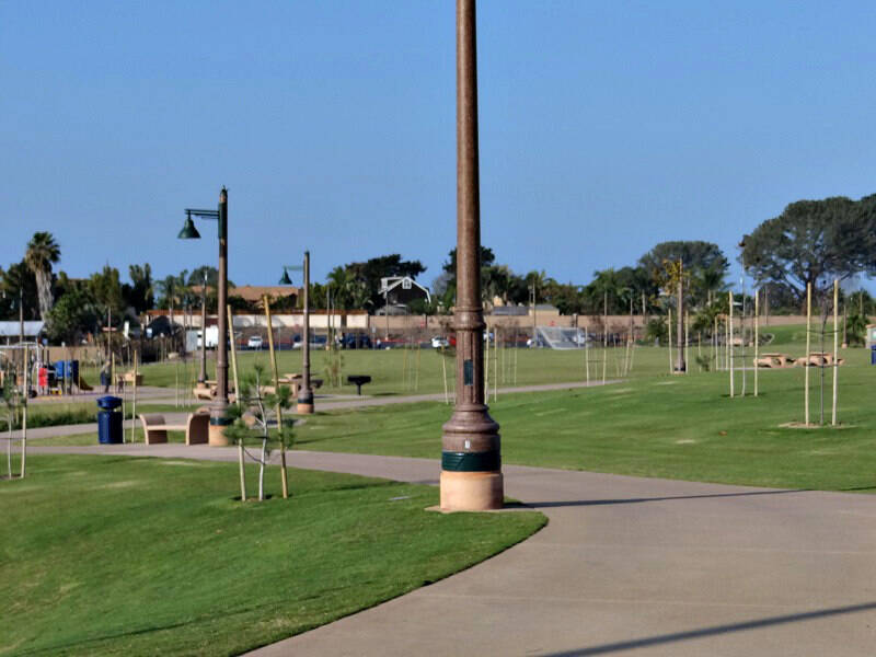 Encinitas_Community_Park_view.JPG