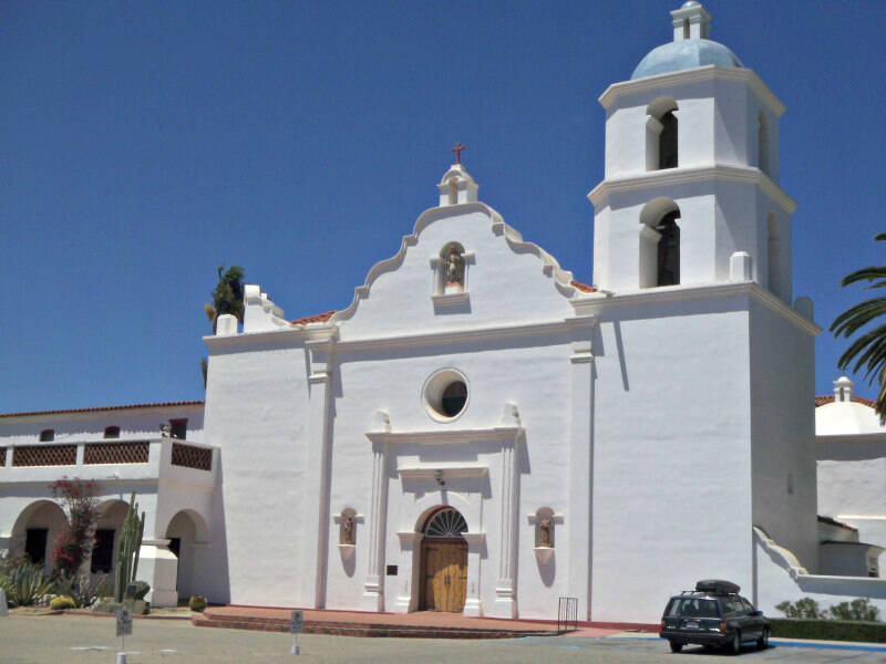 Mission_San_Luis_Rey_in_Oceanside.jpg