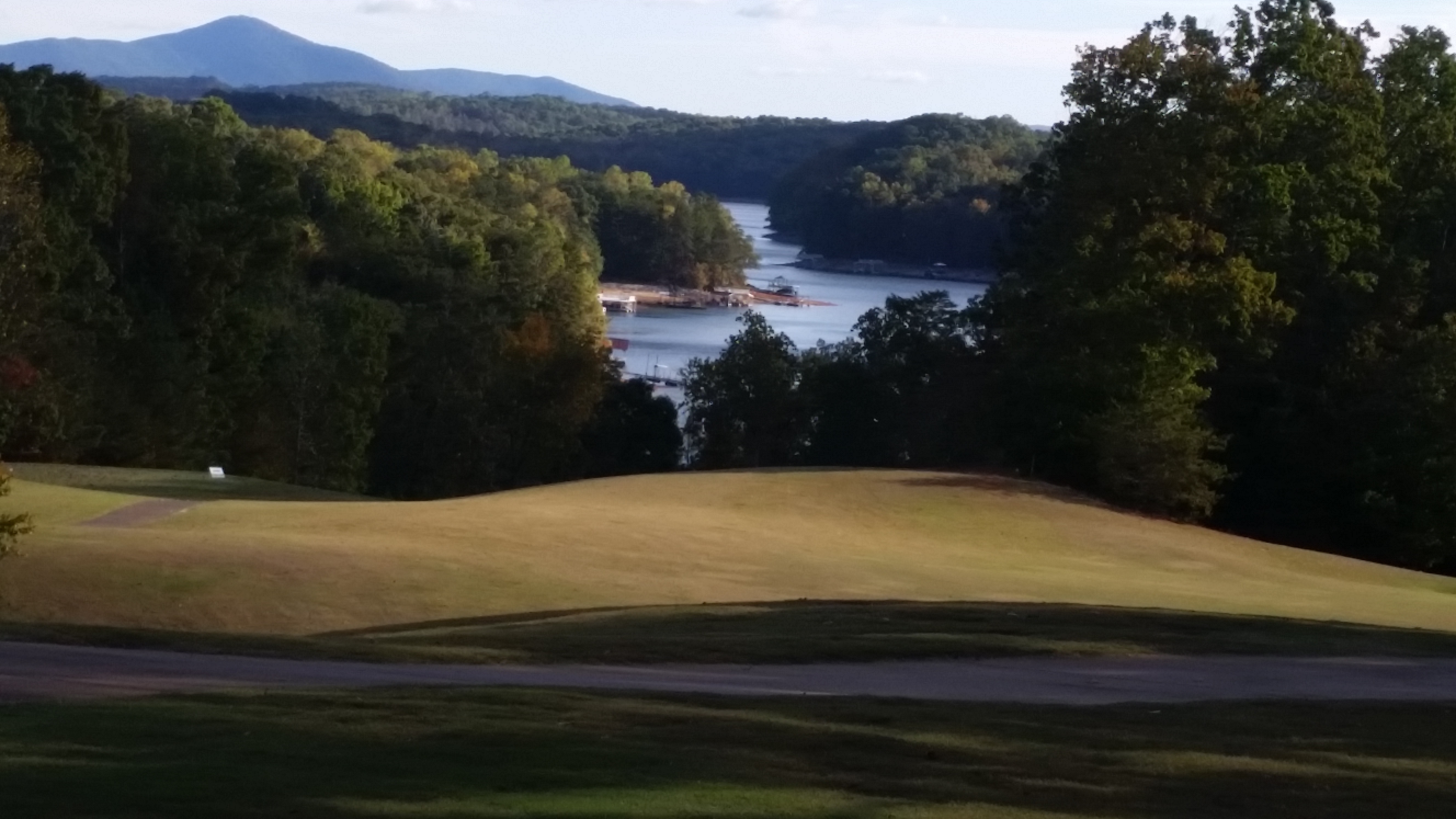 The Chestatee Neighborhood, Resort Style Living on Lake
