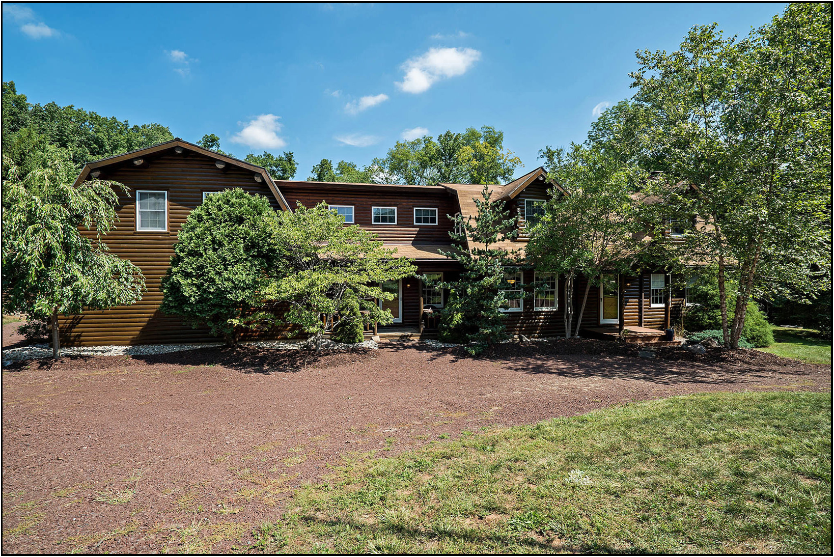 Custom Built Log home in Quakertown, Pa