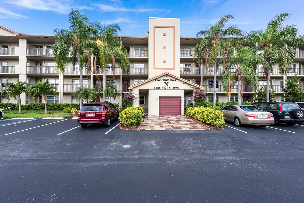 Pembroke Pines Condos For Sale