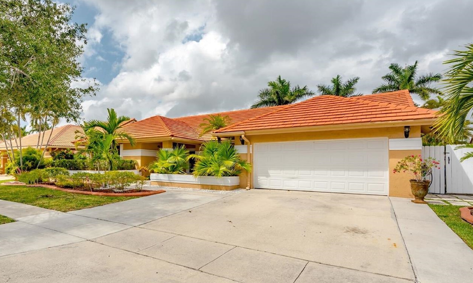 Gorgeous 4/2 Spring Valley Home SOLD in Pembroke Pines