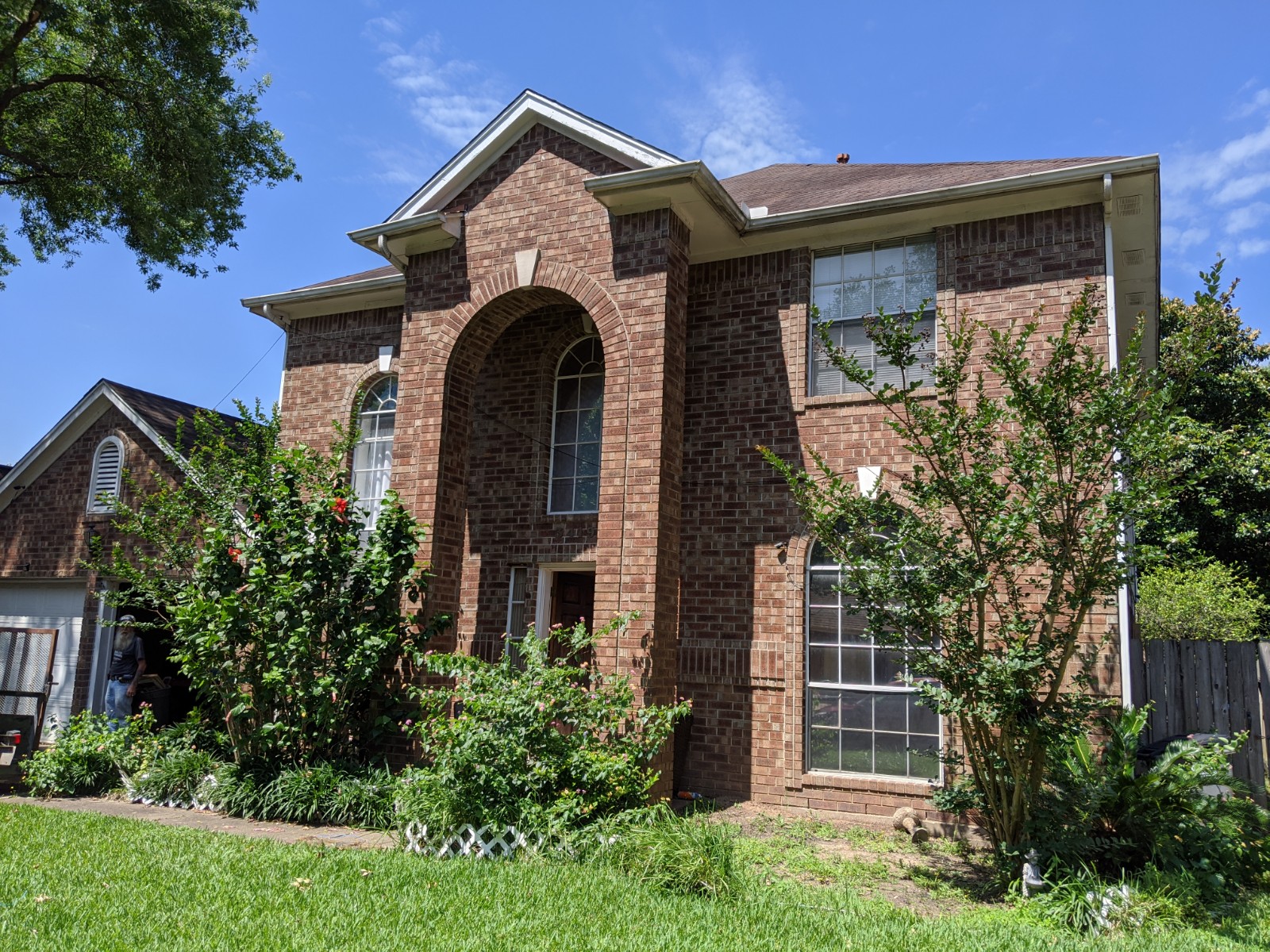 JUST LISTED in Pecan Grove