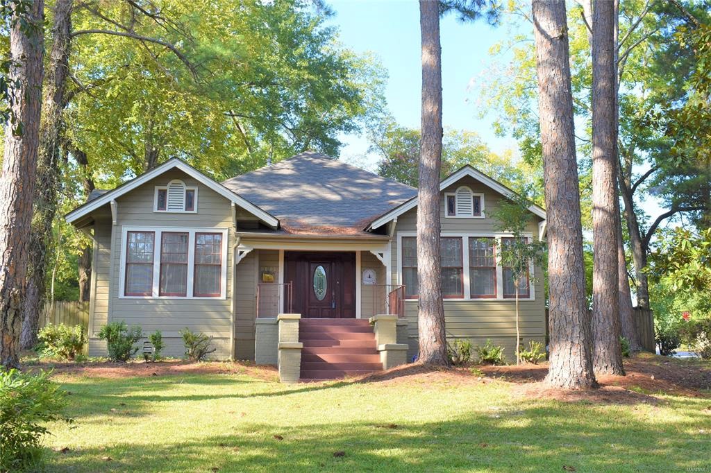 Updated Home in the Heart of Historic Cloverdale!