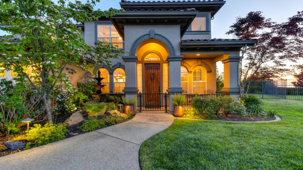 homes_for_sale_in_friendswood_tx.jpeg