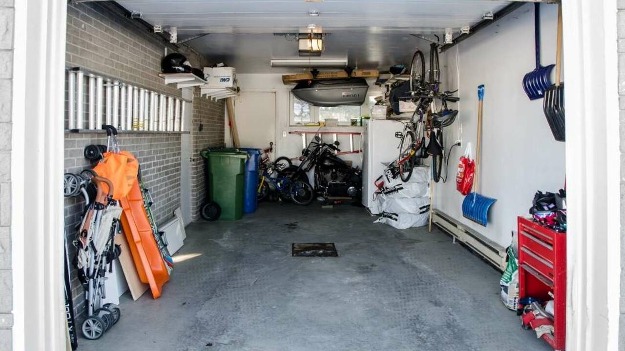 convert-garage-living-space.jpeg