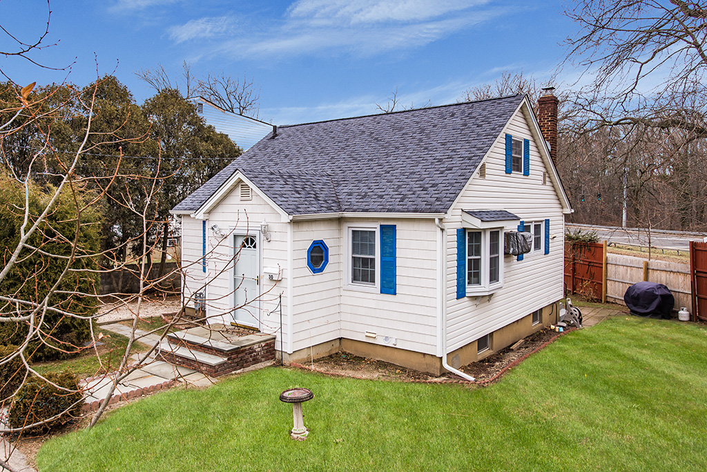 Glen Head Real Estate Cute Cape with Low Taxes!