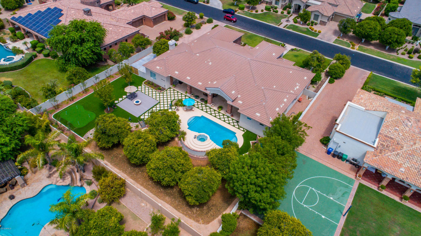 Home for sale in Mesa Custom home in Hermosa Groves