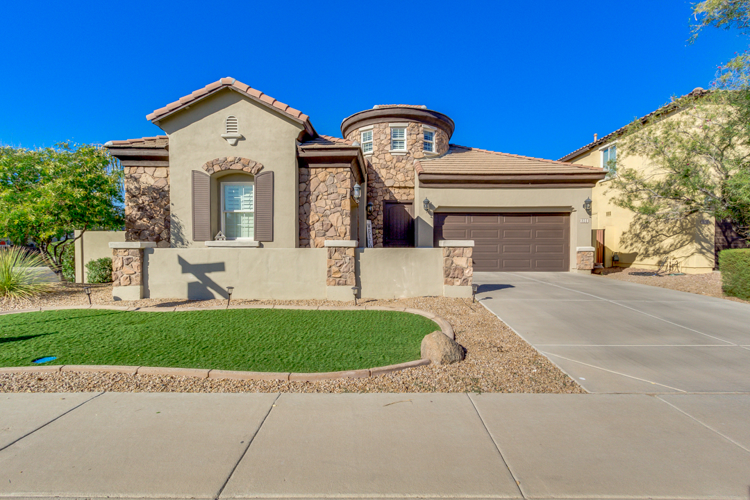 McQueen Lakes - 814 E Mead Dr, Chandler AZ 85249