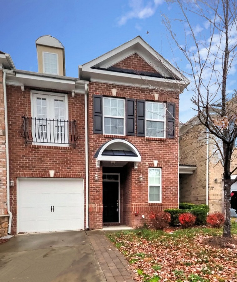 414 Longchamp Ln., Cary, NC 27519 Townhome for Sale T