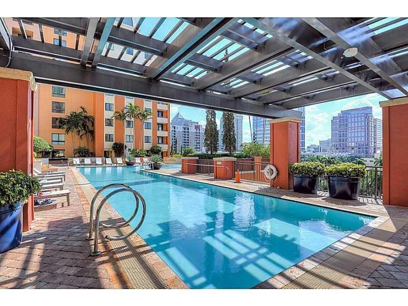 WAVERLY AT LAS OLAS CONDO . 1/1 for RENT.