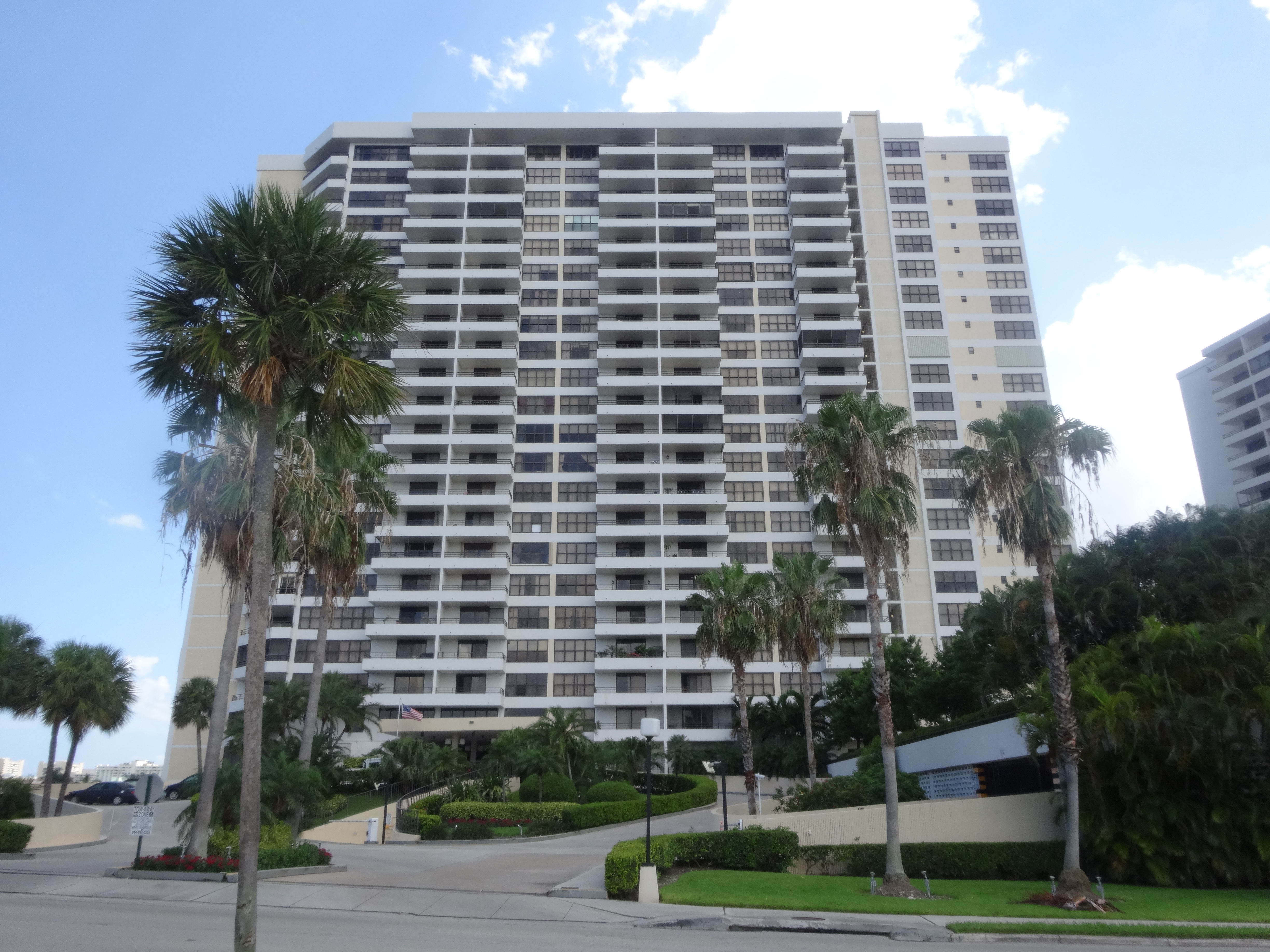 Olympus in Hallandale September 2016 Market Report