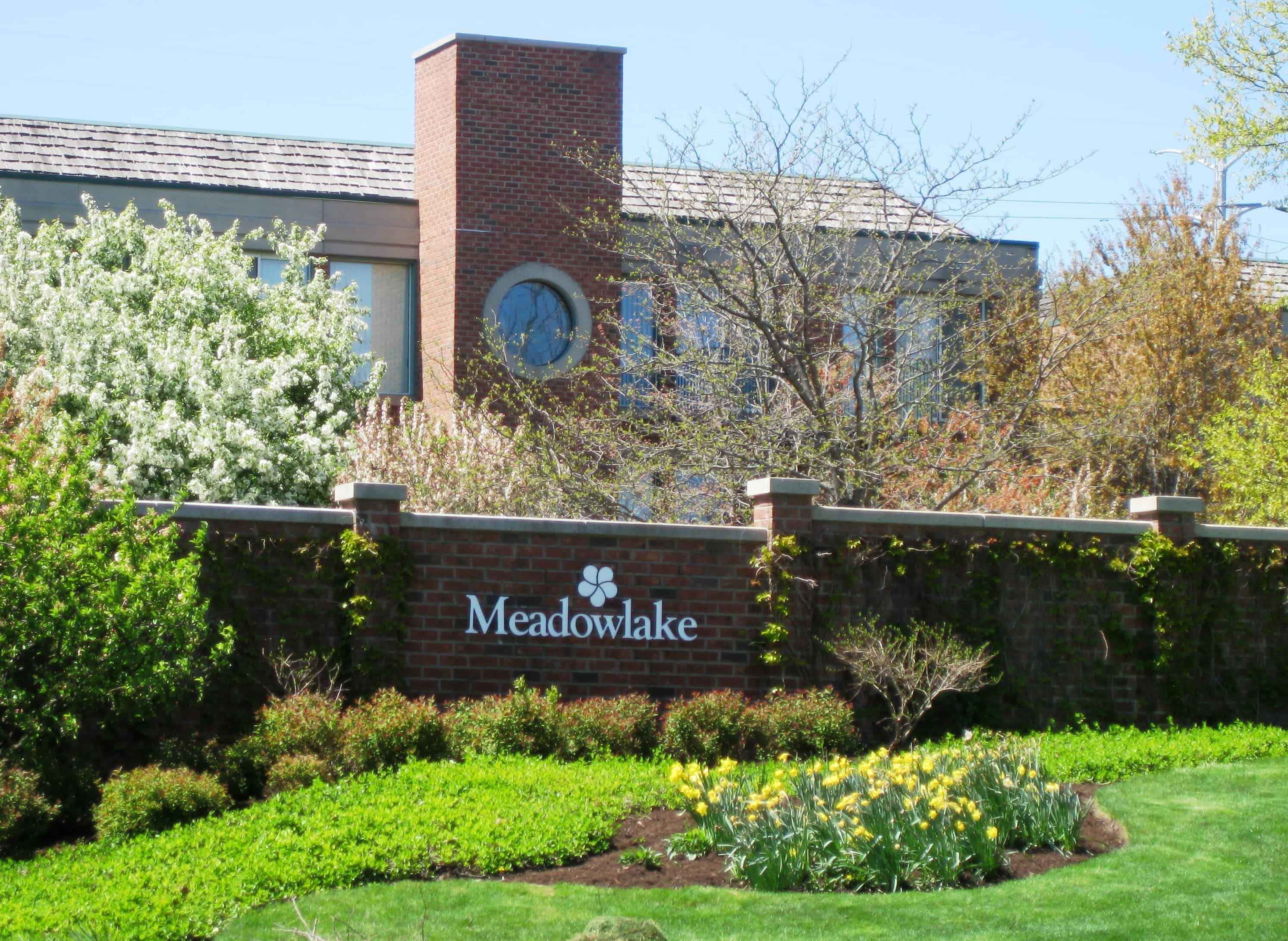 Arbor Lane Condos in Northfield, IL (Meadowlake)