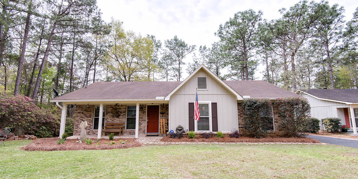 Home in Lake Forest Daphne Listed by Gill Realty Group