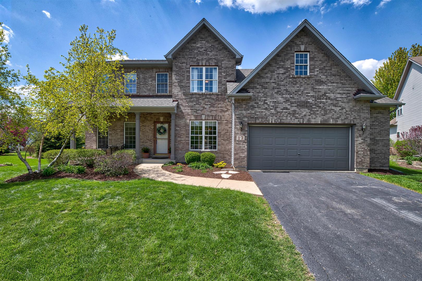 Thornwood Home For Sale on Quiet Culdesac