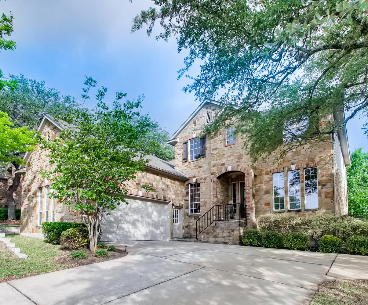 JUST LISTED in CANYON CREEK 10401 Chestnut Ridge RD