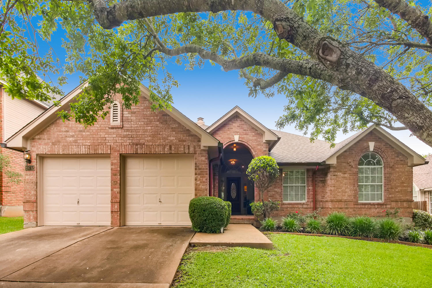 OPEN HOUSE Canyon Creek Sat. May 11, 2019 10732 Chest