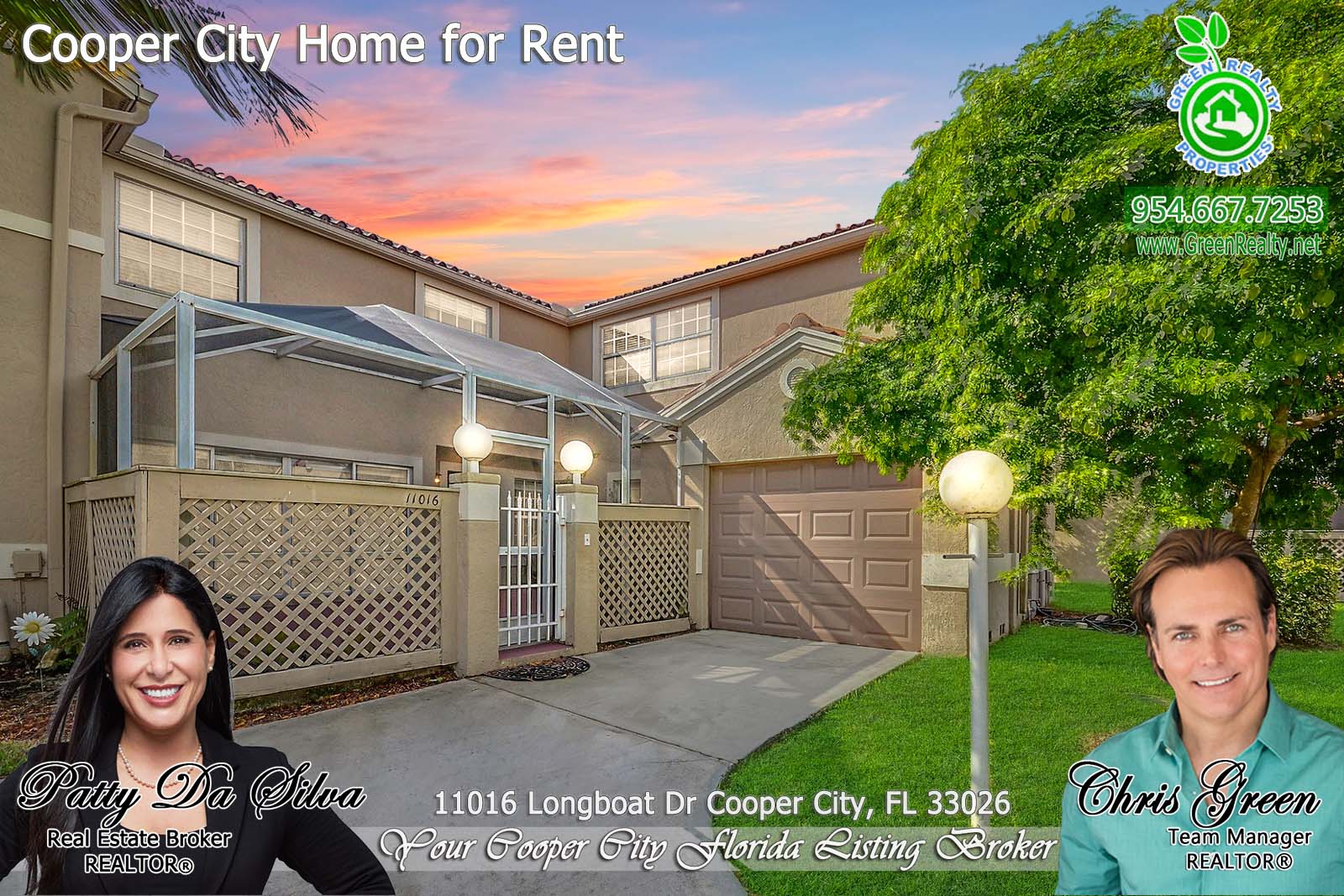 Corner Lot Townhome in Embassy Courts For Rent