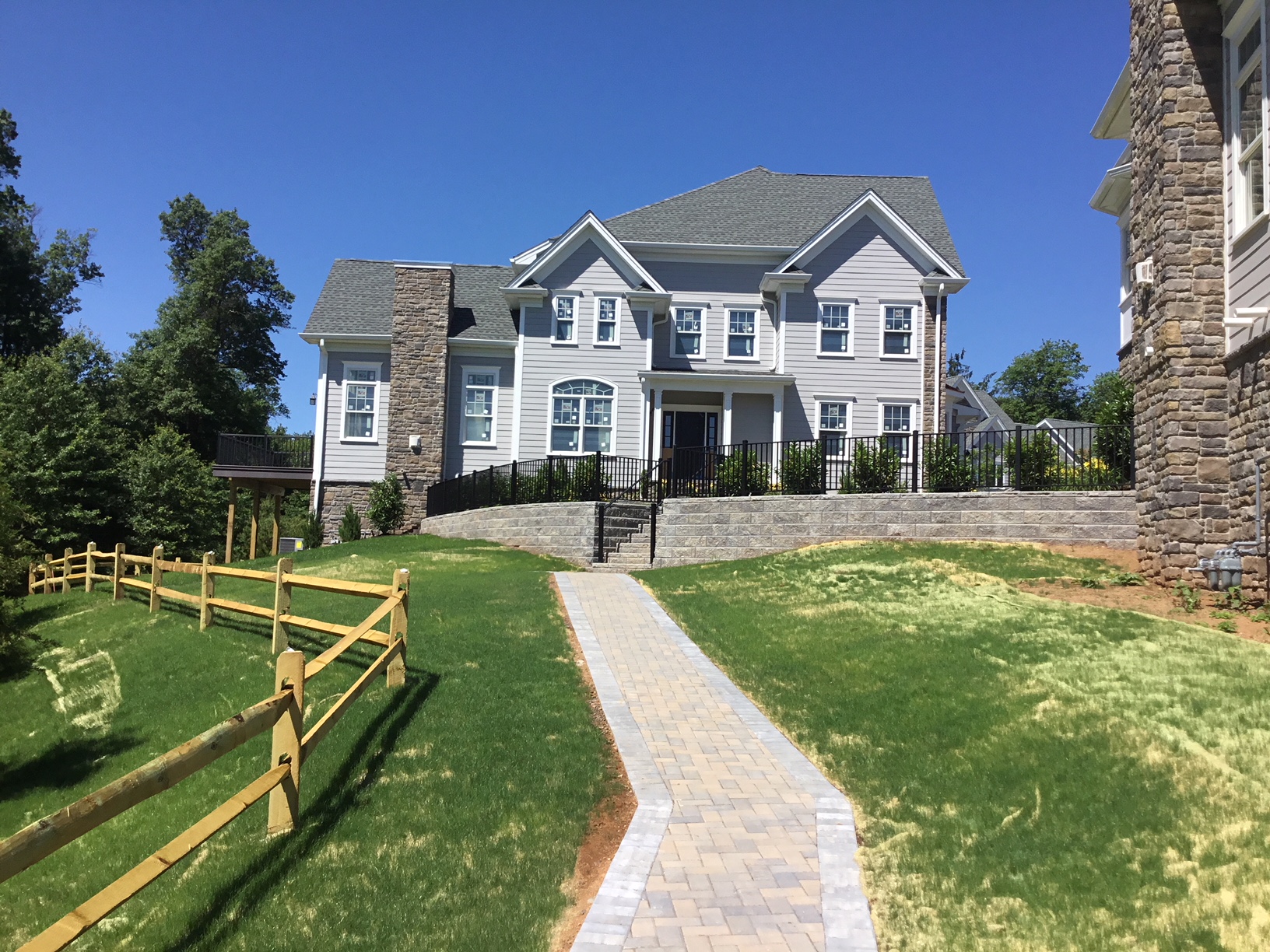 New Town Home Style Condo, Warren Crossing Warren Towns