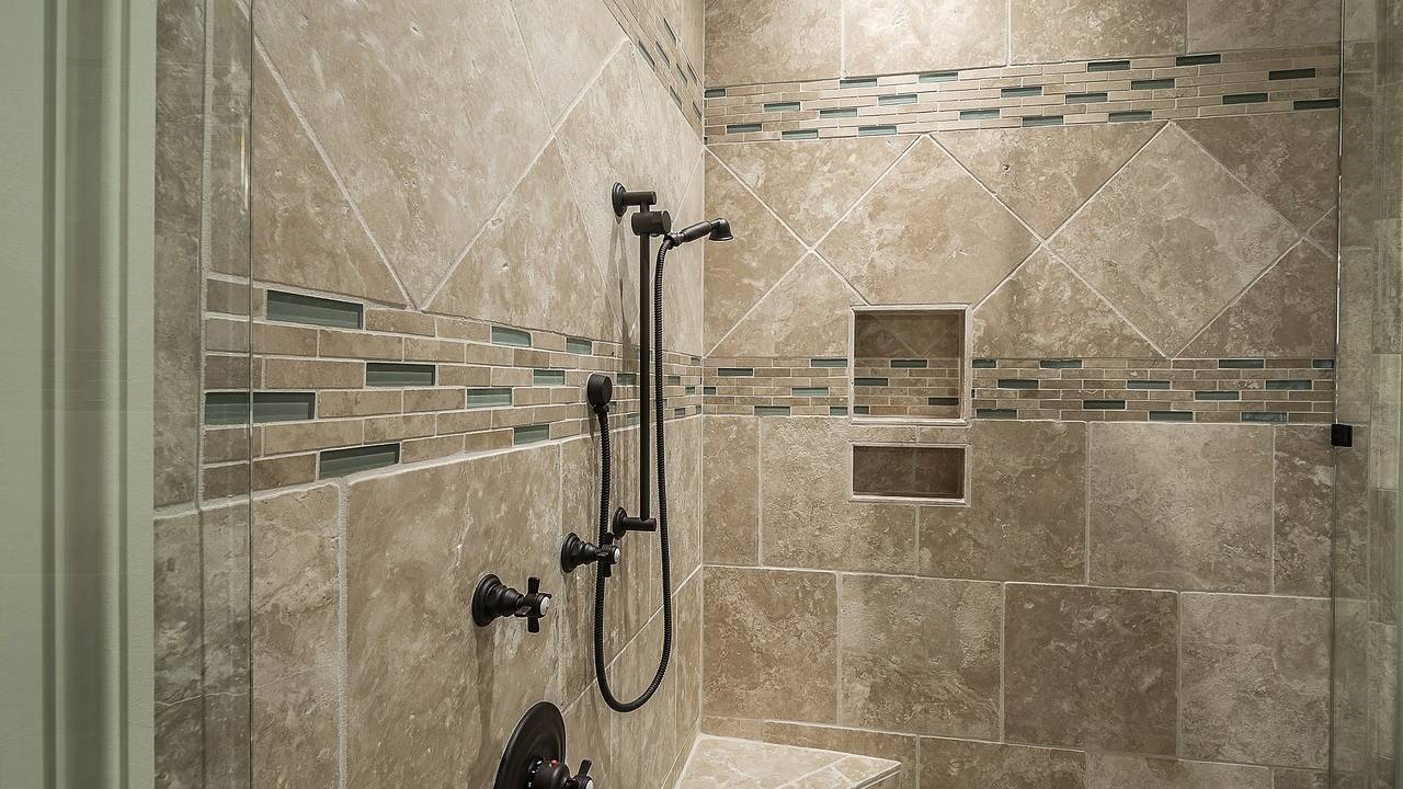 small-bathroom-renovation-ideas.jpg