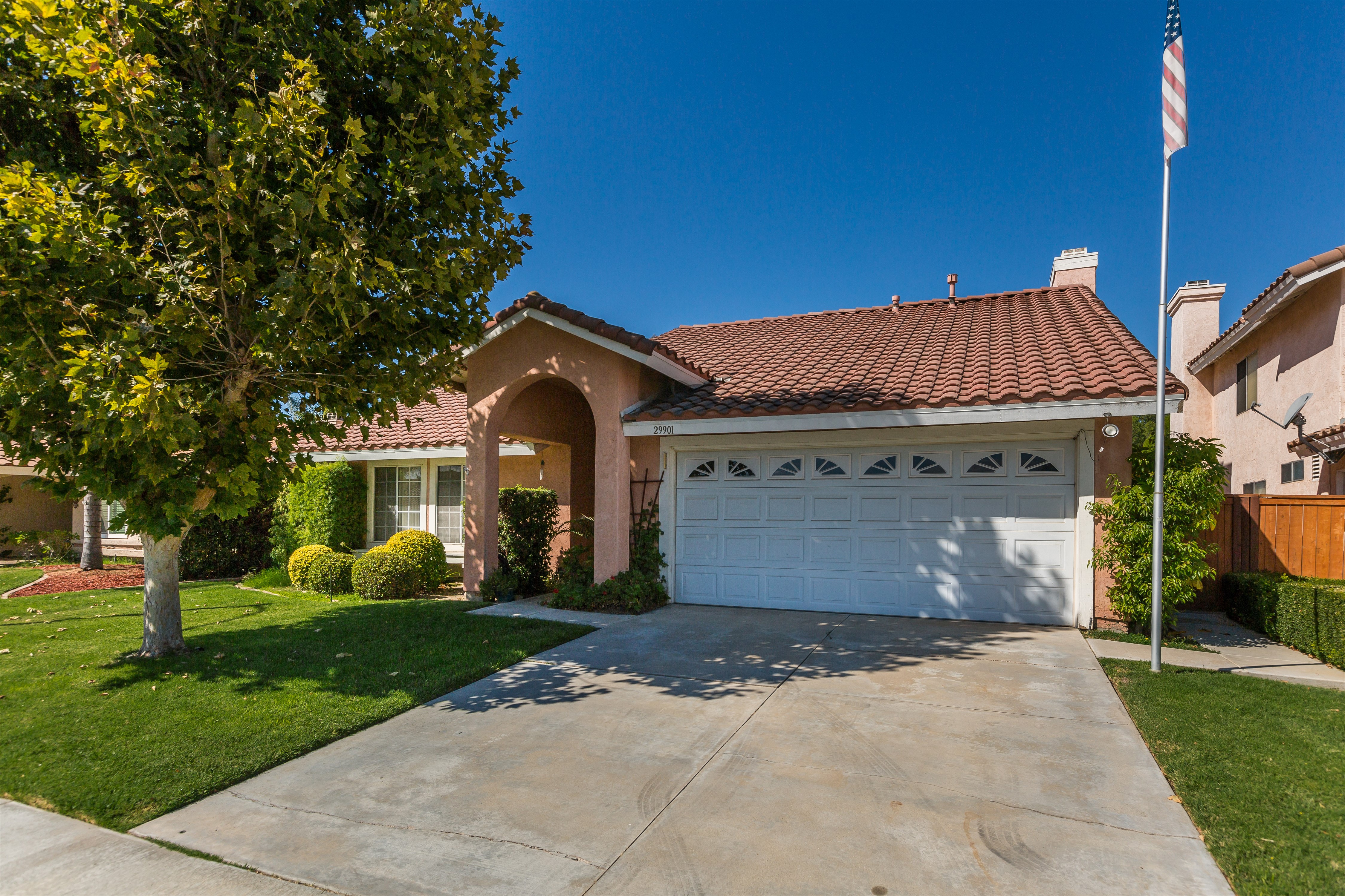Off the Golf Course in Menifee Lakes 3 bed/2ba. 1,449