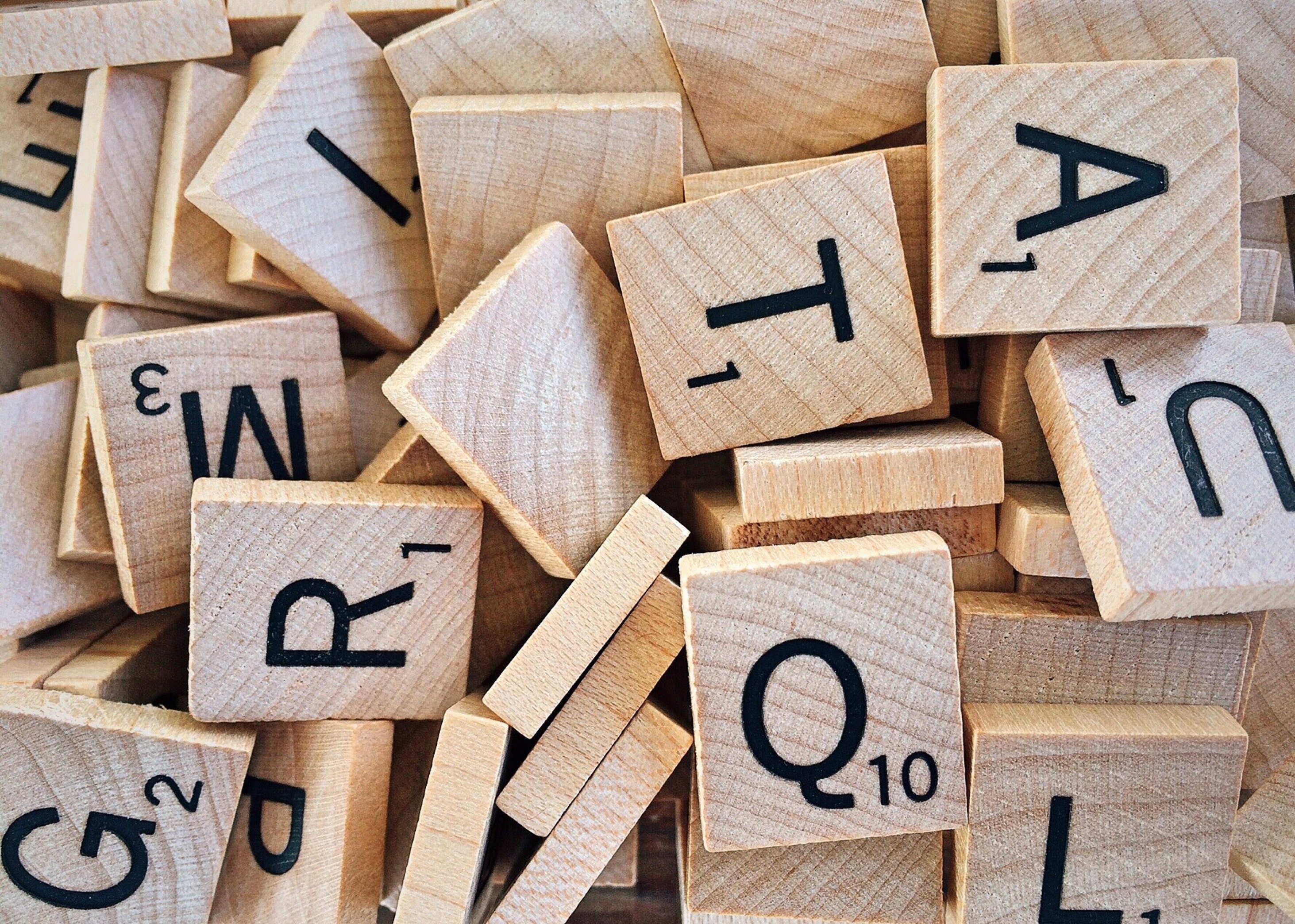 alphabet-board-game-box-278890.jpg