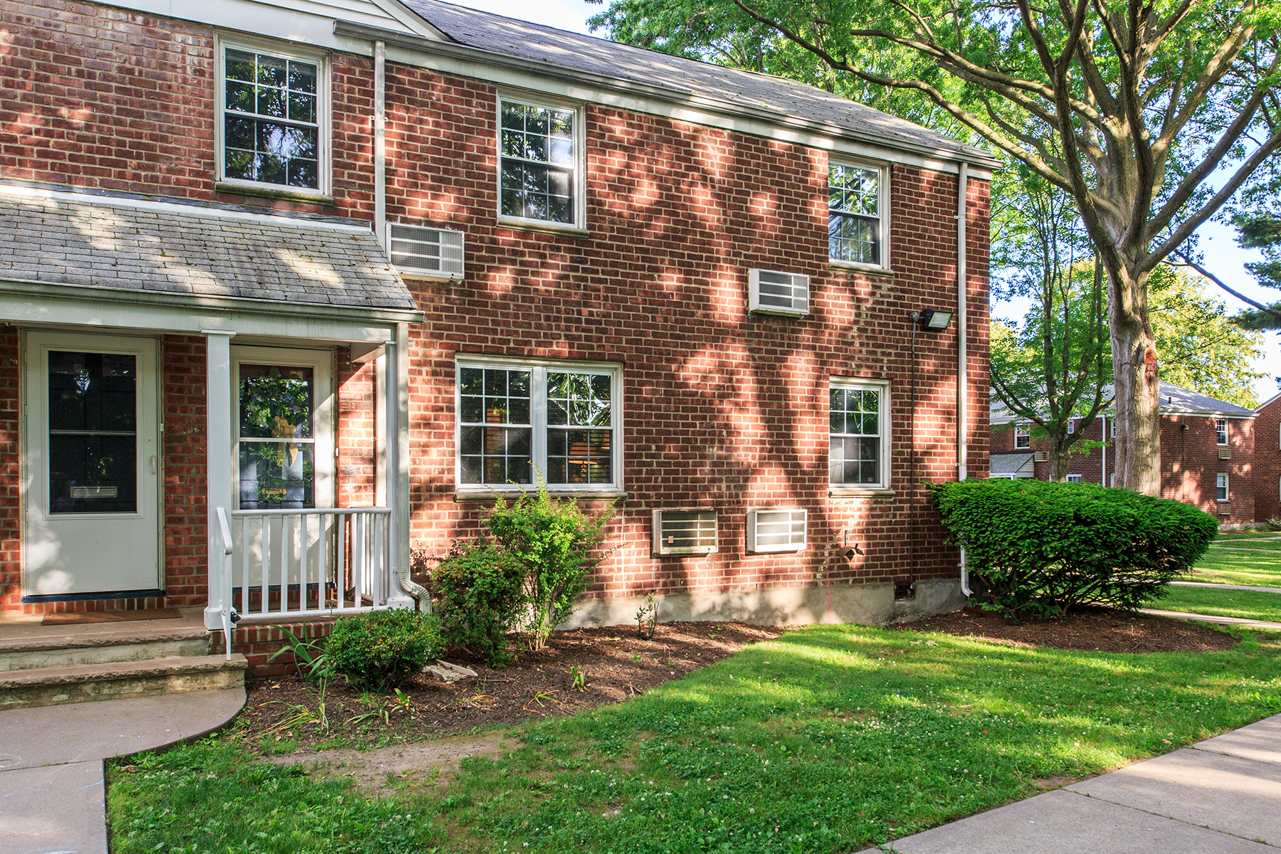 Commuter's Dream Rutherford Condo with River View at 82