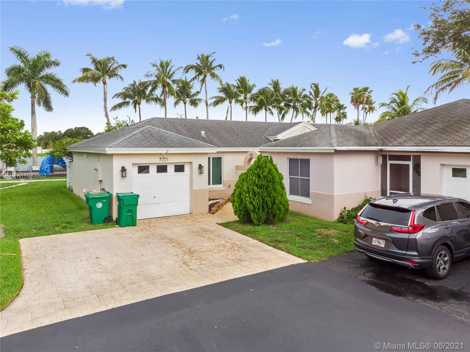 7221 SW 41st Pl, Davie FL 33314 Home for Sale