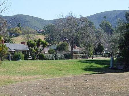 San_Marcos_housing_golf_course_homes_close.jpg