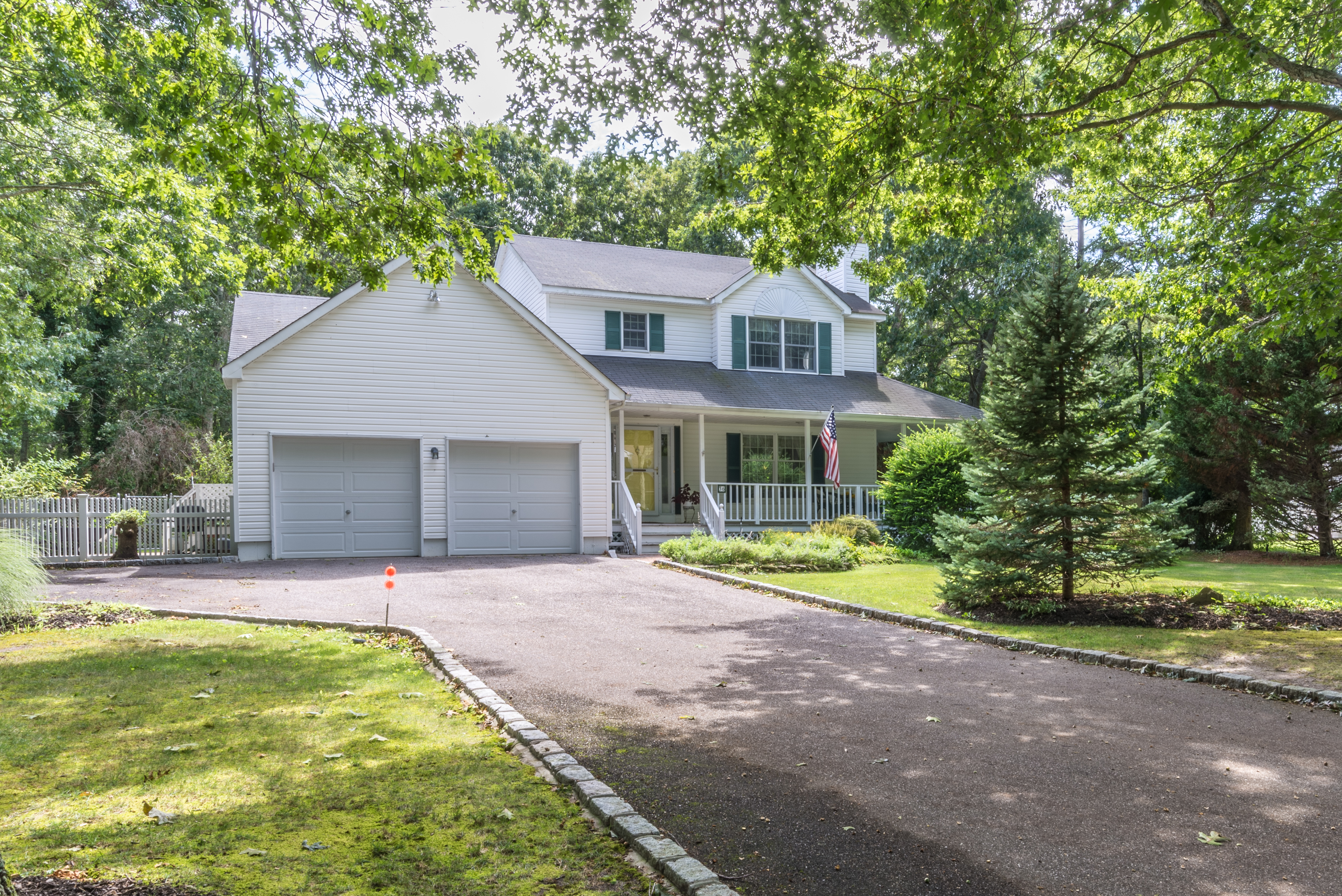 Home For Sale In Longtree Pond, Eastport