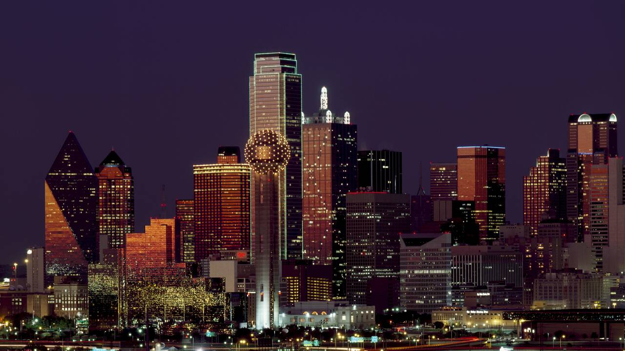 dallas-texas-skyline-dusk-45182.jpeg