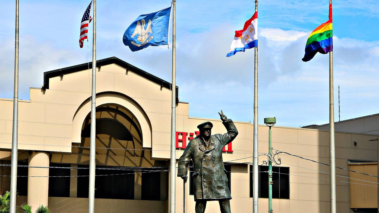 Churchill_At_Hilton_Hotel.jpg