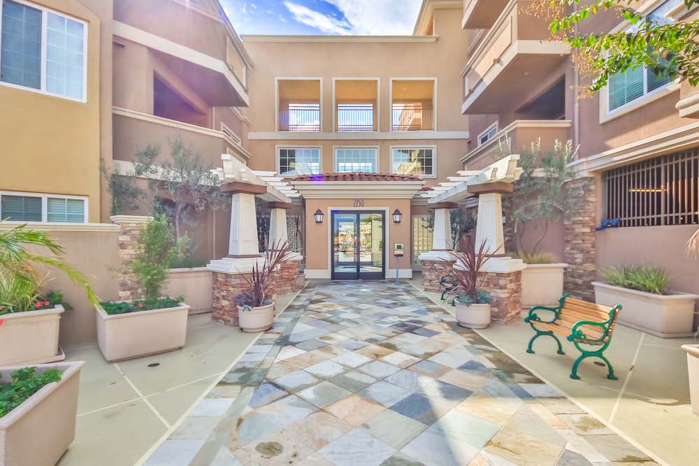 Another 55+ Breakwater Village Condo Sold