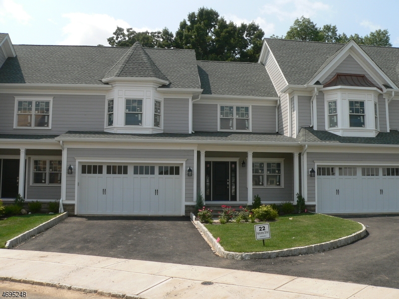 Warren Crossing at Warren NJ, Luxury Townhome Style Con