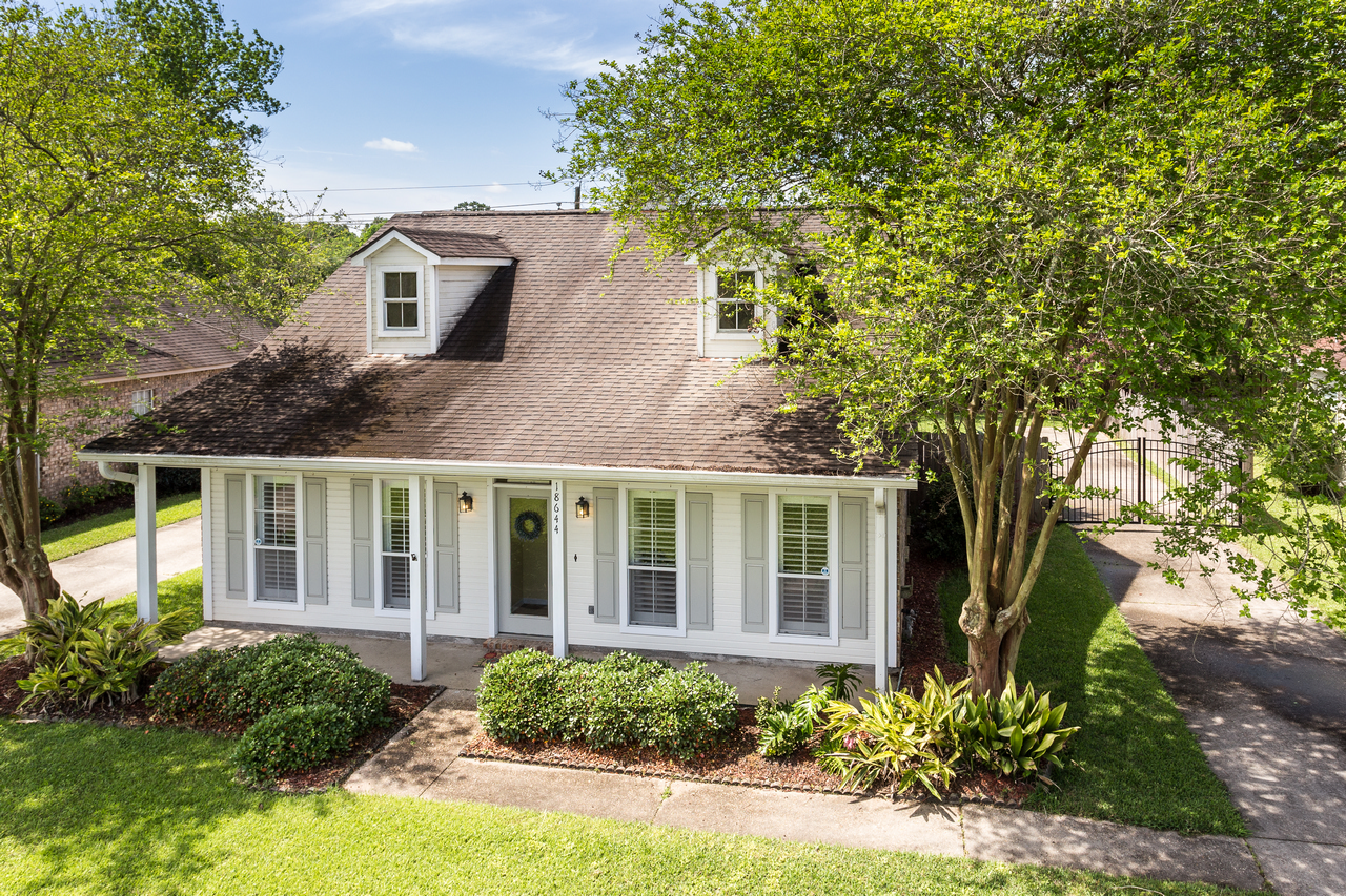 AZALEA LAKES 18644 Garden Oaks Dr