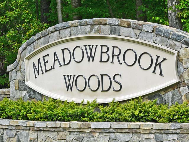 Meadowbrook_Woods_Sign.jpg