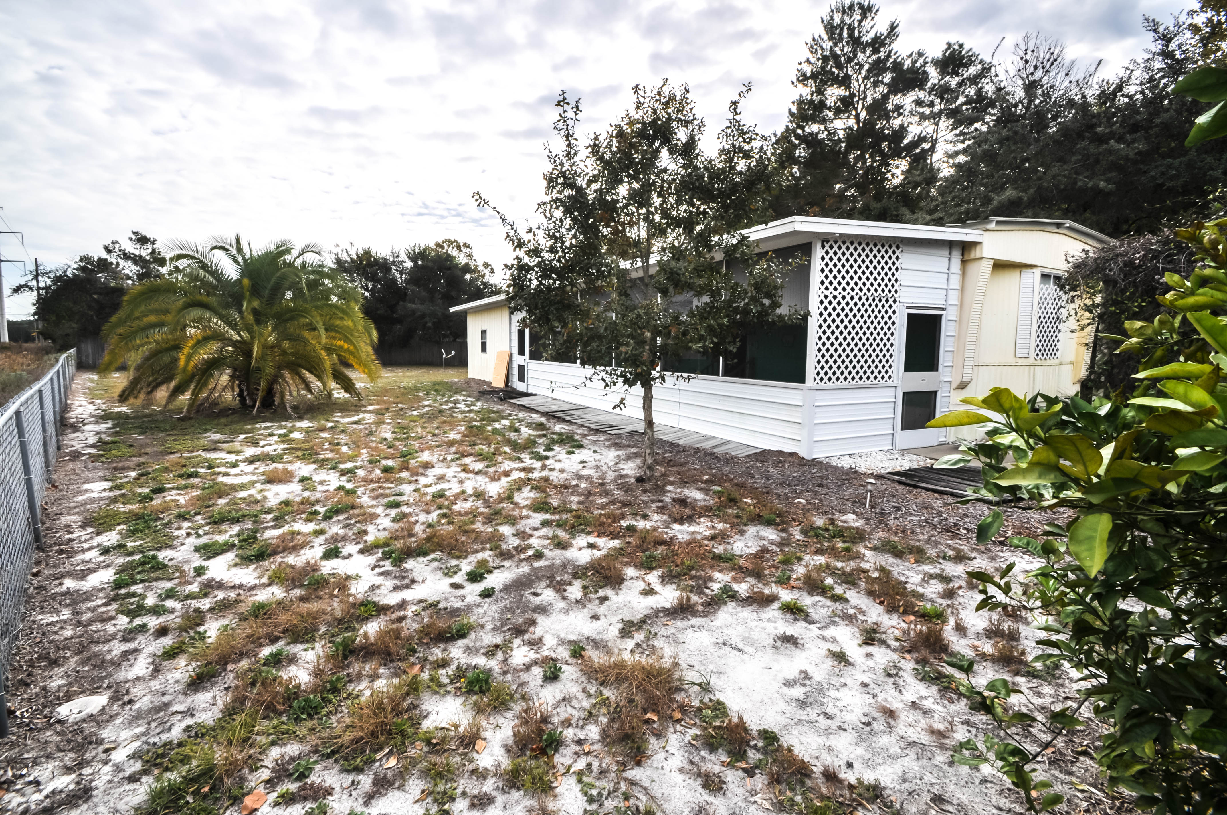 New Listing! Well Kept Mobile Home on Huge Double Lot!