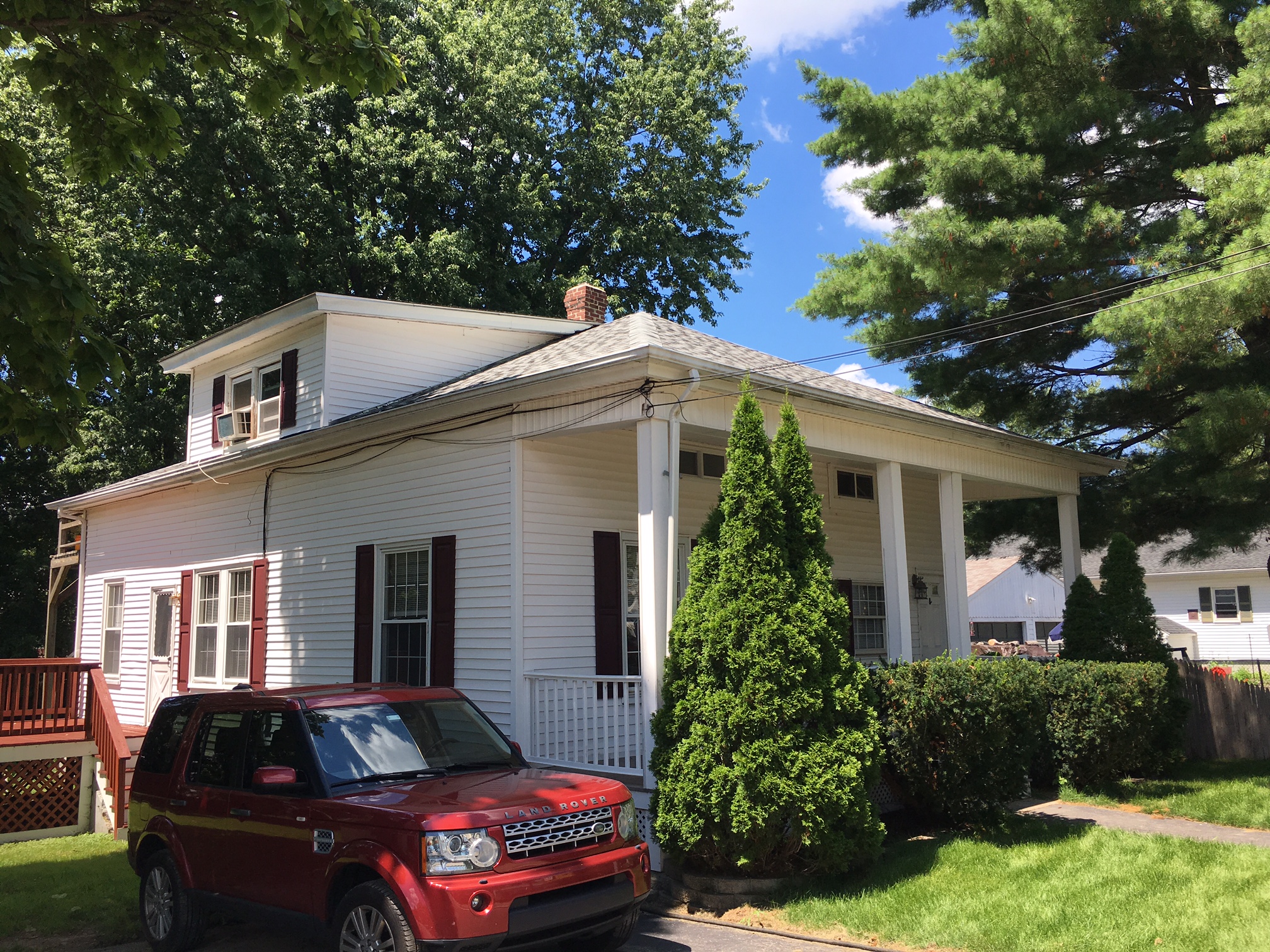 NEW LISTING 2 Family Home in Manchester NH