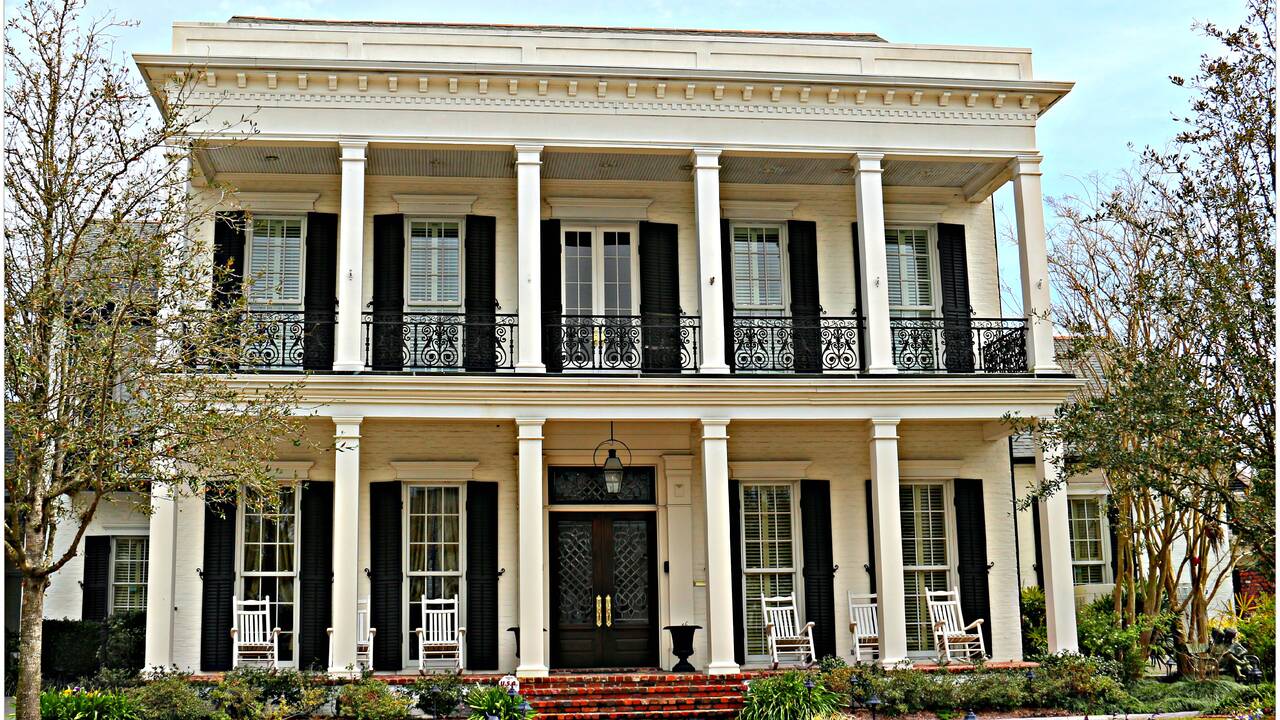 Old_Metairie_Mansion__Old_Metairie_Real_Estate.jpg