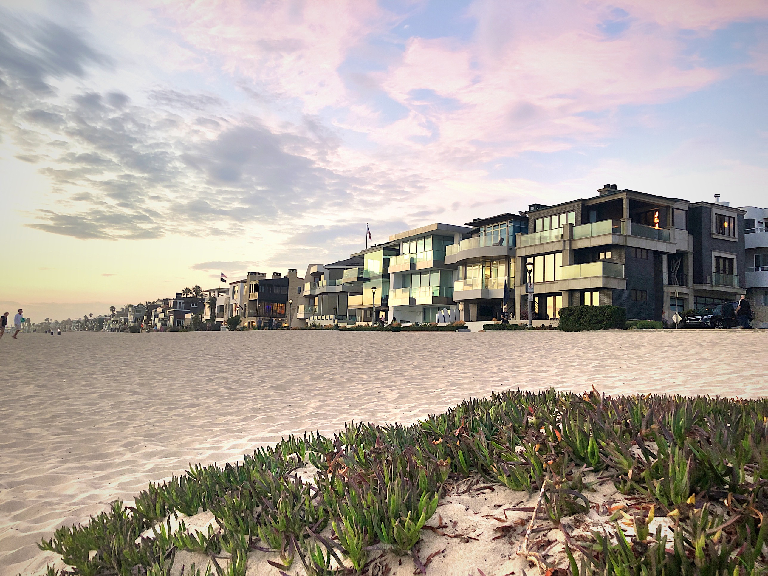 Manhattan_Beach_Strand_homes_edited.jpg