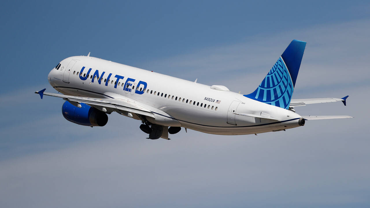 12487400_united-airlines-2152129961.jpg