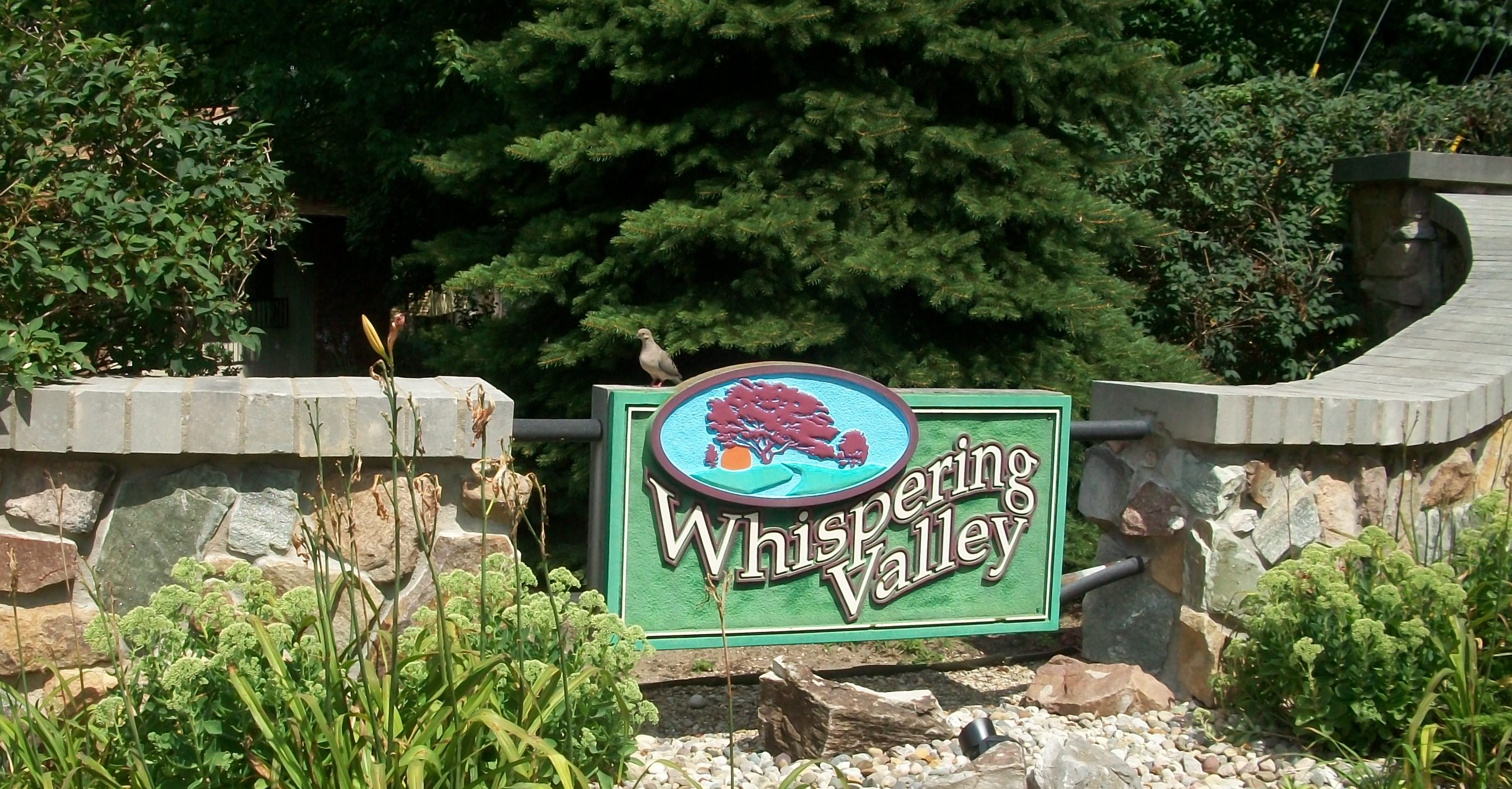 Whispering Valley Go Camping America