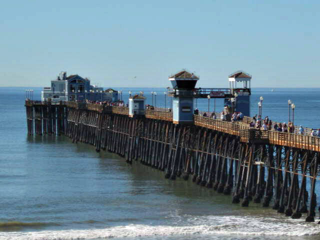Oceanside_Pier_view.jpg