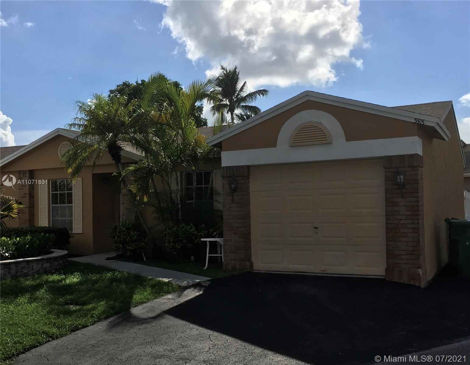 585 Abingdon Way, Davie FL 33325 Home for Sale