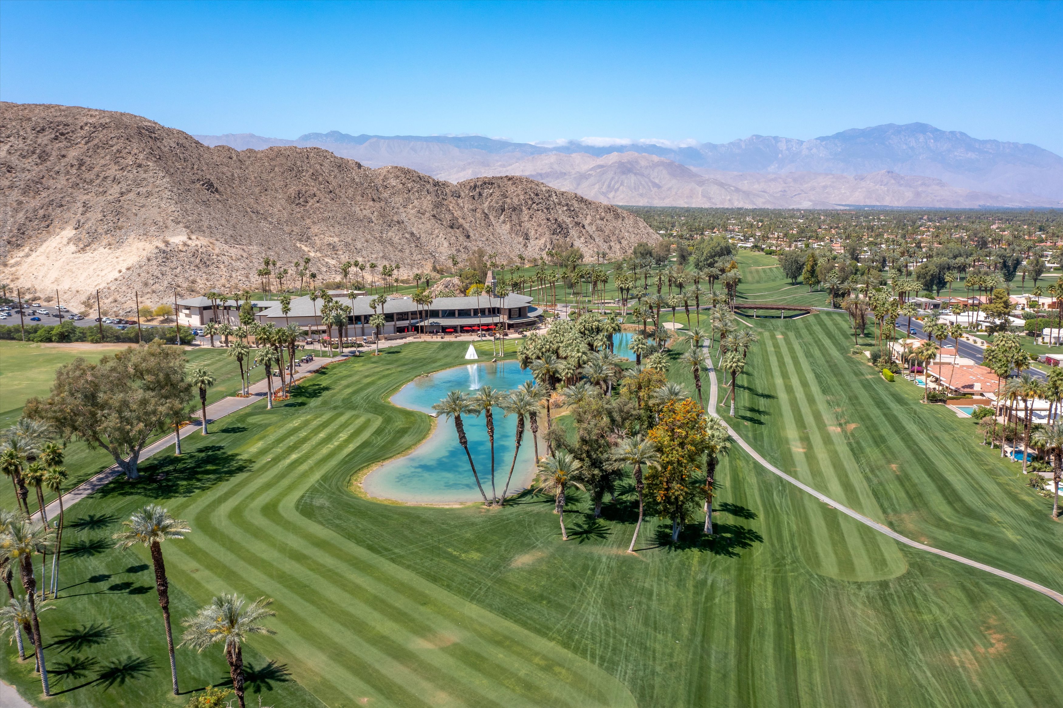 Luxury Condo In Indian Wells CC